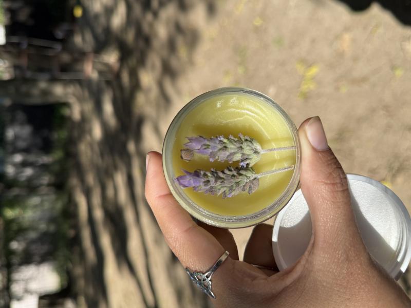 Imagen ilustrativa de UNGÜENTO DE LAVANDA Y CALÉNDULA 50cc